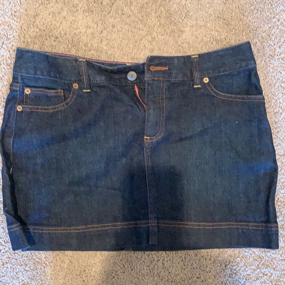 Lilly Pulitzer Denim Skirt. Size 4